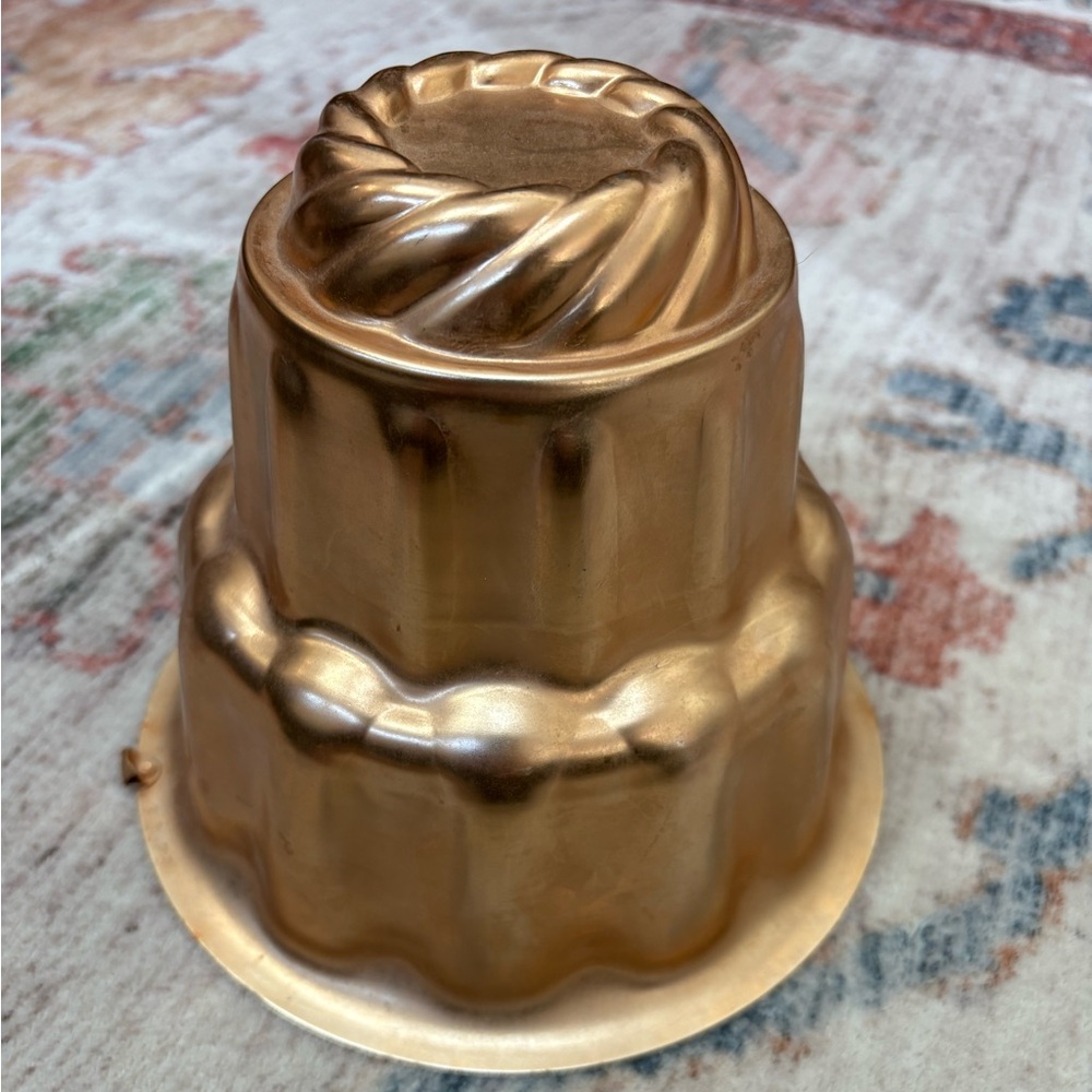 Vintage Copper Colored Jelly Mold‎ Tiered 6 Cups